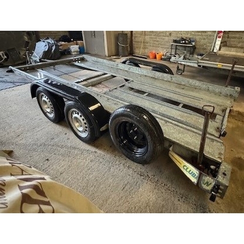 114 - Brian James clubman car trailer
Great condition 
LED lights with sequential indicators
Bed size 3.9m... 