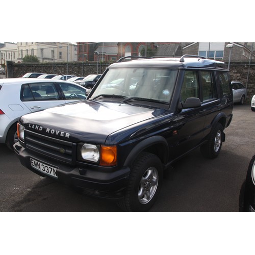 110 - EMN337N
Blue Land Rover Discovery 3947cc
First Registered 12.07.1999
Approx 76,700 miles
Auto Petrol... 