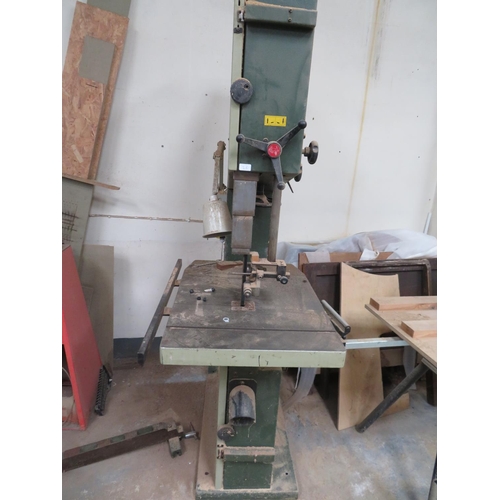 25 - Band saw