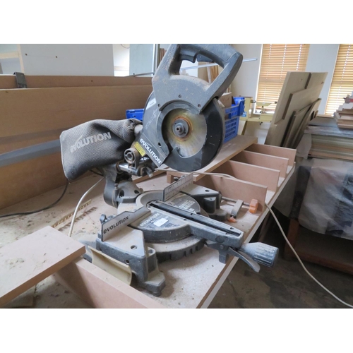 9 - Cross cut mitre saw