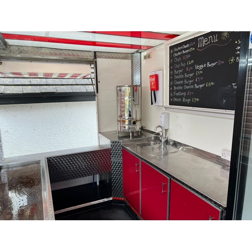 131 - Catering Trailer (burger trailer)
2 x fryers
2 x hot plates
2 x XL Bain Marie's
Large tea urn,
Drink... 