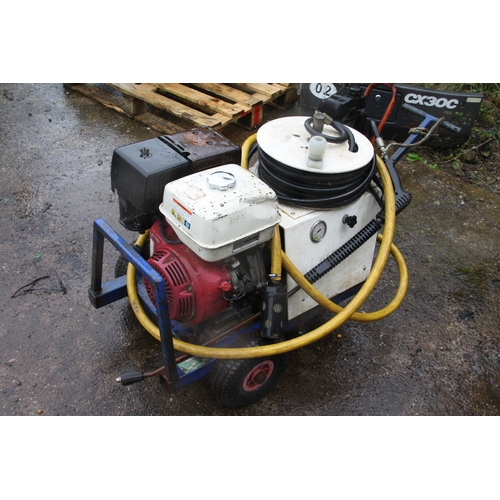 169 - Brendon Pressure Washers
circa 2005
VAT ON HAMMER @ 20%