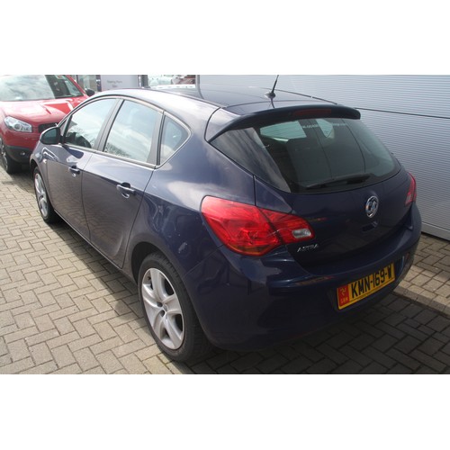 118 - KMN169W
Blue Vauxhall Astra XCLSV 1398cc
First Registered 30.04.2012
Approx 41,771 miles
Manual Petr... 