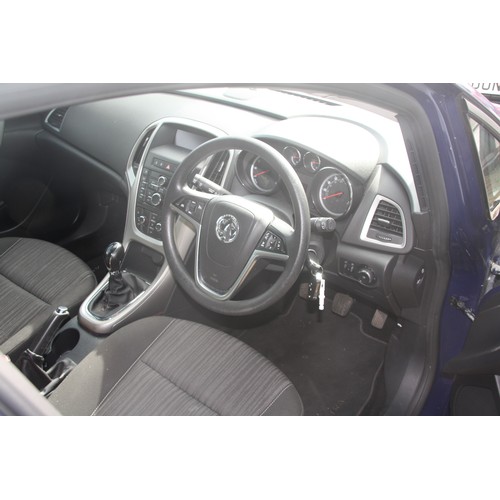 118 - KMN169W
Blue Vauxhall Astra XCLSV 1398cc
First Registered 30.04.2012
Approx 41,771 miles
Manual Petr... 