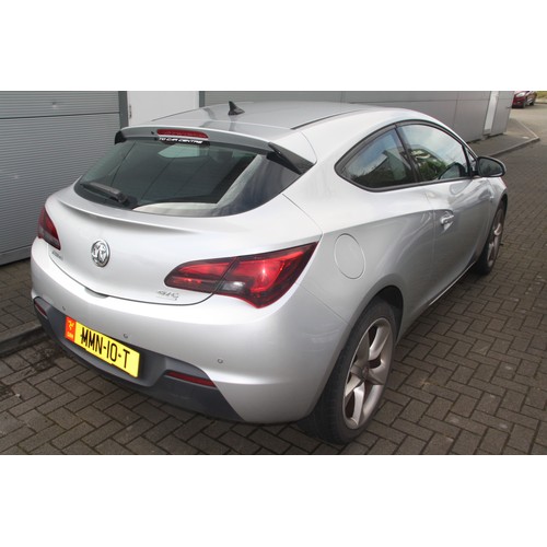 126 - RMN926M
Silver Vauxhall Astra GTC Sport 1362cc
First Registered 11.05.2012
Approx 85,866 miles
Manua... 