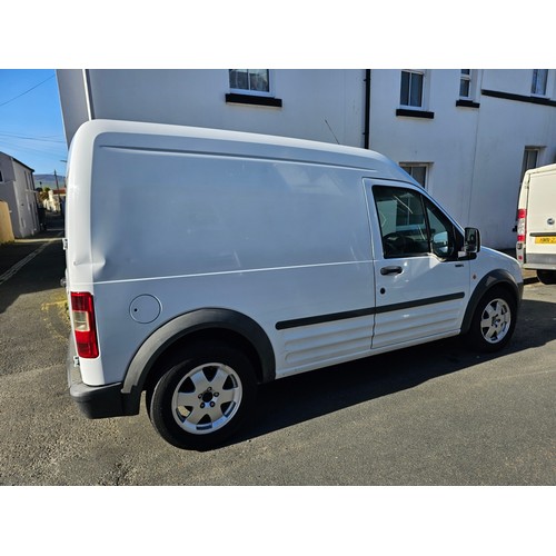 149 - LMN455E
White Ford Transit Connect 1753cc
First Registered 06.04.2009
Approx 146,000 miles
Manual Di... 