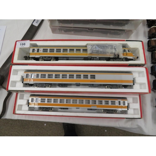 222 - JOUEF turbo train and coaches (all boxed)