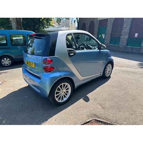 9 - LMN432T
Smart Fortwo Passion CDI 
First Registered 28.09.2011
Approx 46,270 miles
Auto Diesel
, turb... 