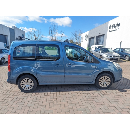 38 - LMN238C
Blue Citroen Berlingo Multispace VTR 1560cc
First Registered 09.11.2011
Approx 104,000 miles... 