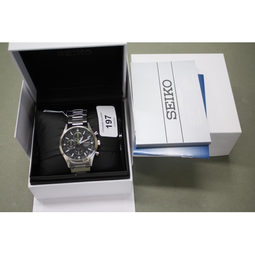 197 - Gents Seiko chronograph 10 bar wristwatch, boxed with papers