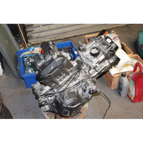 1 - Honda V Twin engine (Size ?)
