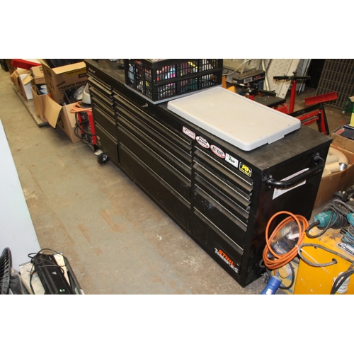 46 - Snap-Off large tool box on wheels with 15 sections