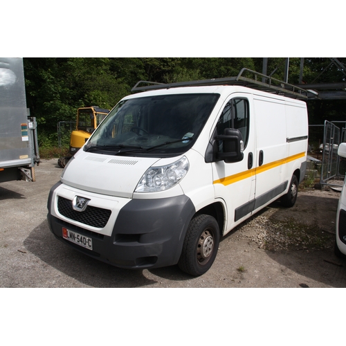 158 - LMN540C
White Peugeot Boxer 2198cc
First Registered 09.01.2013
Approx 69,683 miles
Manual Diesel 
Ro... 