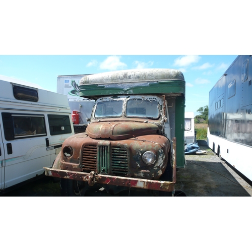 177 - 1950s Austin Luton lorry double axle with aluminum box - length 20ft - AS SEEN NO PAPERS KEYS ETC
Vi... 