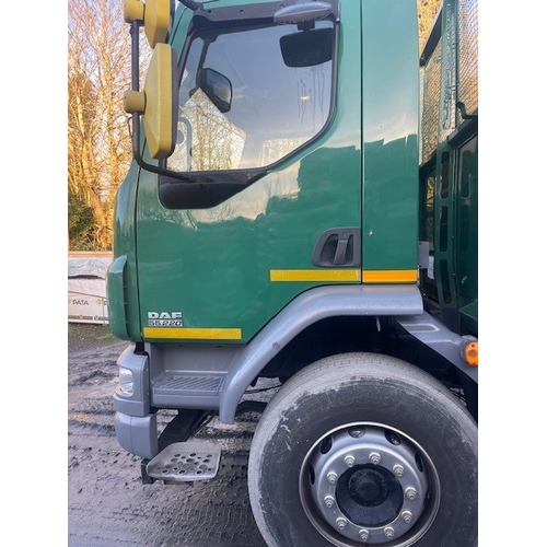 186 - RMN679K
Green DAF LF - 55 Dropside Lorry with Brick Grab - Gross weight 17000
First Registered 15.06... 