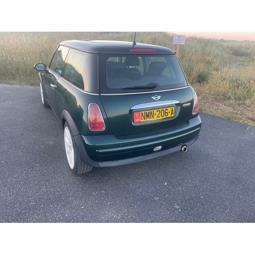 187 - NMN206A
Green Mini Cooper 1598cc
First Registered 02.01.2002
Approx 59,000 miles
Manual Petrol
Abs l... 