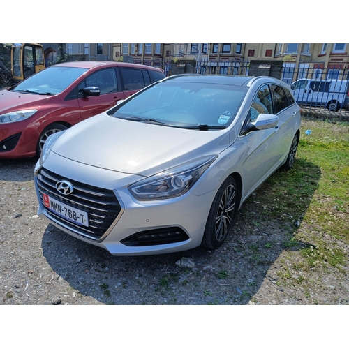 206 - MMN768T
Silver Hyundai i40 1685cc
First Registered 24.11.2015
Approx 103,912 miles
Auto Diesel