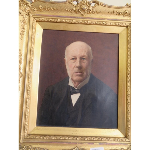 143 - Good gilt frame having portrait of an old man in a black tie - 14 x 12 ins