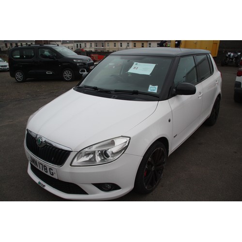 6 - JMN178G
White Skoda Fabia VRS 1390cc
First Registered 14.01.2011
Approx 106,000 miles
Auto Petrol
Tu... 