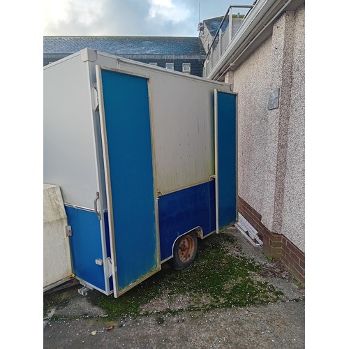 39 - Small single axle Catering trailer 
One wheel has one wheel stud in - require new hub
VAT ON HAMMER ... 