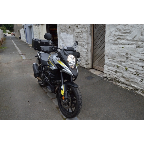 23 - MMN379W
Yellow Suzuki DL1000 AL8 Vstrom
First Registered 22.06.2017
Approx 2100 miles
Petrol
Optimat... 