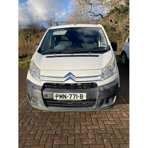 15 - PMN771B
White Citroen Dispatch 1560cc
First Registered 16.09.2009
Approx 92,000 miles
Manual Diesel
... 