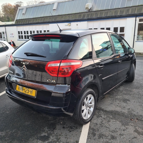 95 - RMN129H
Black Citroen C4 Picasso 1560cc
First Registered 01.03.2008
Approx 92,000 miles
Diesel Manua... 