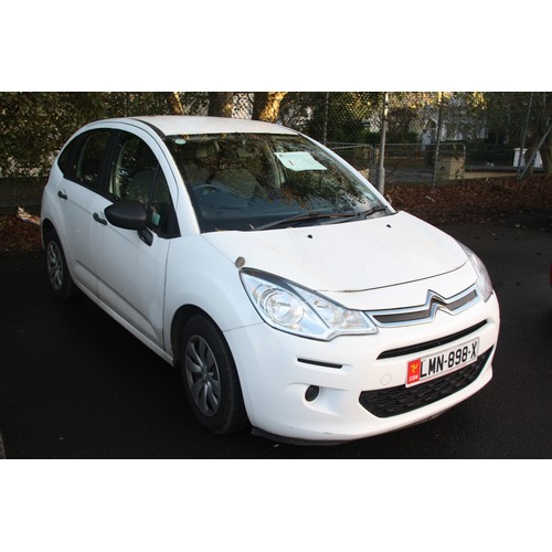 1 - LMN898X
White Citroen C3 1398cc
First Registered 26.03.2015
Approx 26,500 miles
Manual Diesel
VAT ON... 