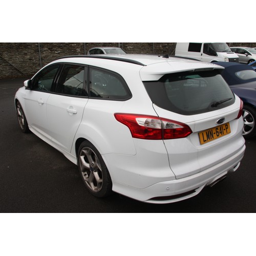 60 - LMN641P
White Ford Focus ST-2 1999cc
First Registered 29.05.2014
Approx 90,000 miles
Manual Petrol
V... 