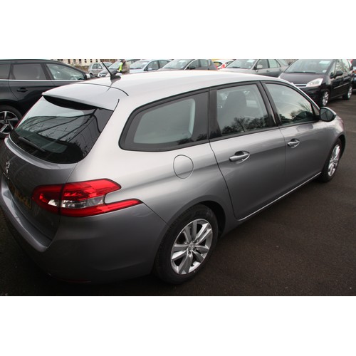 132 - PMN968M
Grey Peugeot 308 Active 1200cc
First Registered 25.06.2015
Approx 71,000 miles
Petrol Auto
S... 