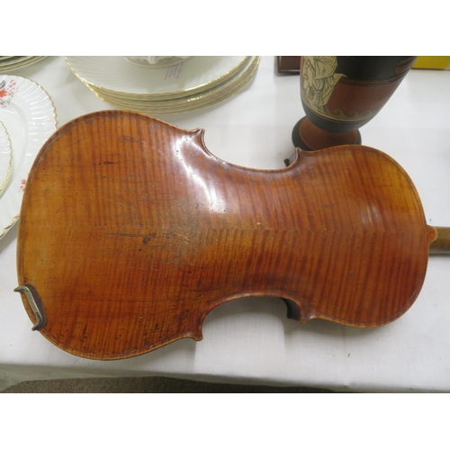 39 - 19thC violin