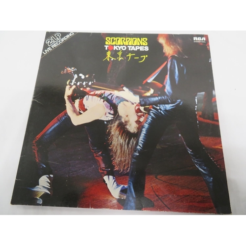 67 - Extensive collection of Scorpions LPs and picture discs - Blackout ( FA4131261), Fly to the Rainbow ... 