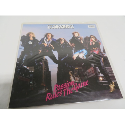 67 - Extensive collection of Scorpions LPs and picture discs - Blackout ( FA4131261), Fly to the Rainbow ... 