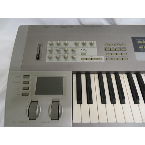 121 - Korg Z1 Synthesizer keyboard - missing power cable