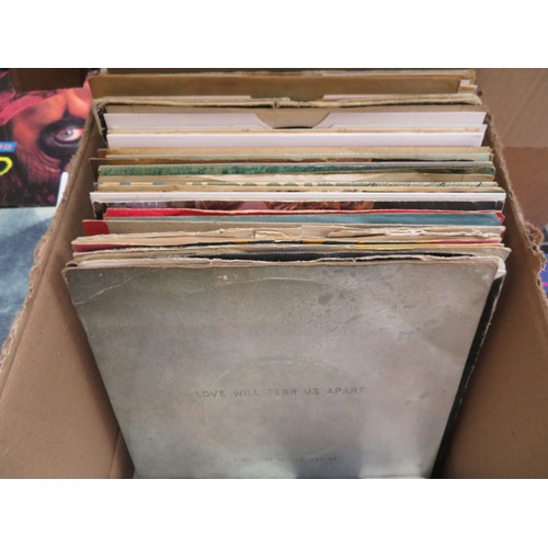 26 - A Good box of assorted singles including Massive Attack, U2, Joy Division etc