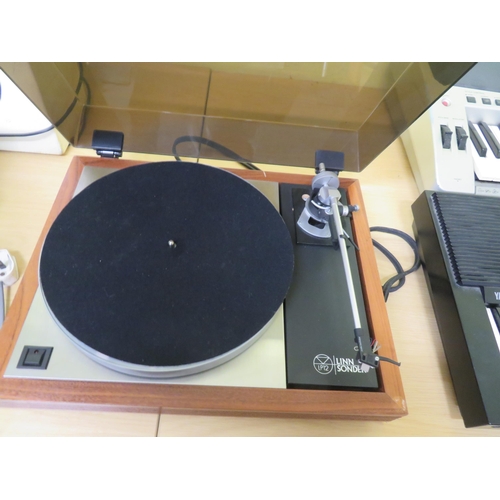 272 - Linn Sondek LP12 turntable