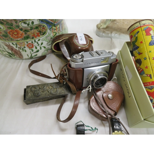 179 - Zeiss ikon Contina camera with lightmeter, plus a Japanese box