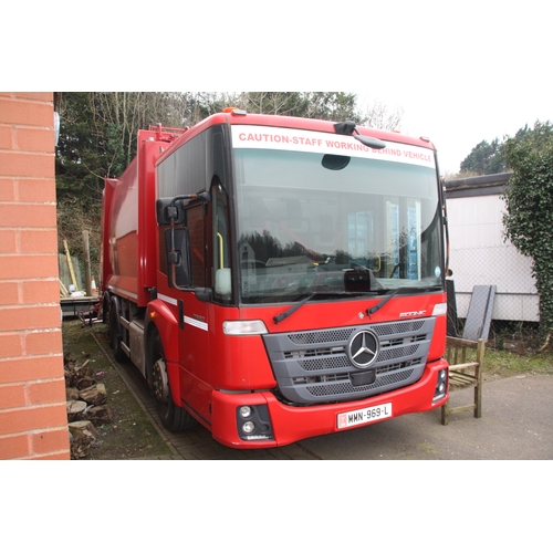 57 - MMN969L
26 TONN MERCEDES ECONIC REFUSE TRUCK
First Registered 01.09.2016
Approx 55,864 miles
Auto Di... 