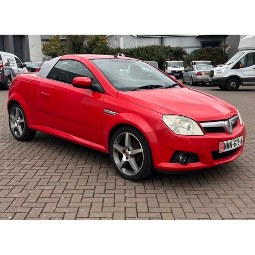 128 - MMN673N
Red Vauxhall Tigra 1364cc
First Registered 24.03.2009
Approx 60,000 miles
Petrol
New alterna... 