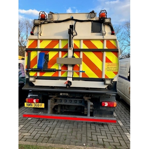 136 - NMN368F
DAF LF180FA Road Sweeper 
First Registered 15.09.2017
Approx 43,000 miles
Diesel
VAT ON HAMM... 