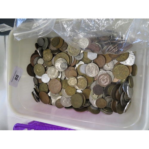 88 - A tub of modern worldwide coinage