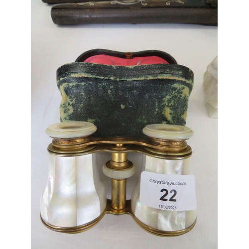 22 - Mother of pearl opera glasses