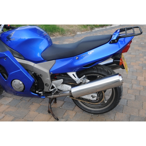 40 - RMN246T
Honda Blackbird CBR1100X
First Registered 01.03.2002
Approx 16,500 miles
Petrol
recently pas... 