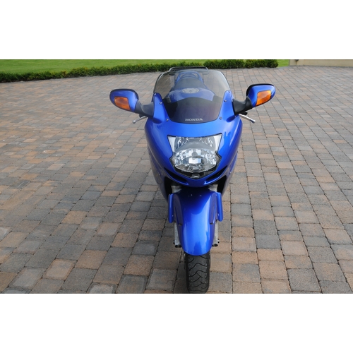 40 - RMN246T
Honda Blackbird CBR1100X
First Registered 01.03.2002
Approx 16,500 miles
Petrol
recently pas... 