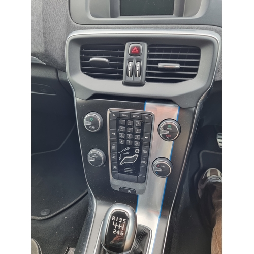 4 - AK14COU
Blue Volvo V40 R-Design 1.6D D2
First Registered 17.07.2014
Approx 113,000 miles
Manual Dies... 