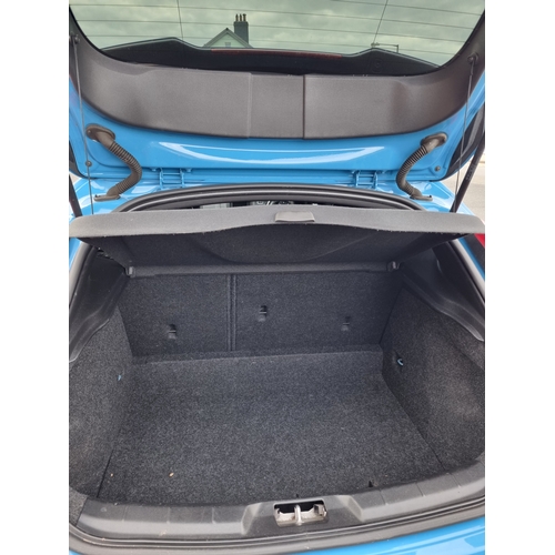 4 - AK14COU
Blue Volvo V40 R-Design 1.6D D2
First Registered 17.07.2014
Approx 113,000 miles
Manual Dies... 