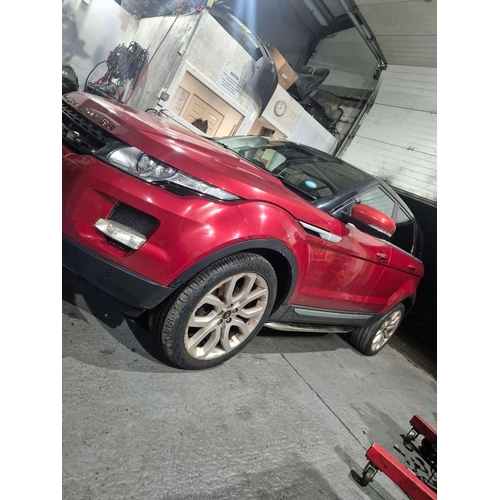 19 - PMN815R
Red Range Rover Evoque PR-LUX SD4 2179cc
First Registered 12.09.2012
Approx 130,000 miles
Au... 