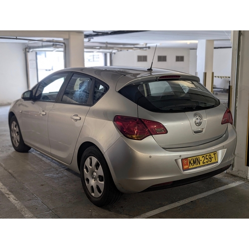 102 - KMN259T
Silver Vauxhall Astra Exclusive 1.CDTI
First Registered 29.11.2011
Approx 65,000 miles
Manua... 