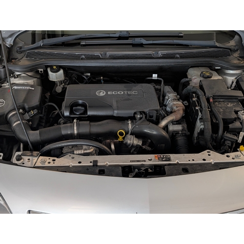 102 - KMN259T
Silver Vauxhall Astra Exclusive 1.CDTI
First Registered 29.11.2011
Approx 65,000 miles
Manua... 