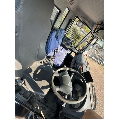 112 - KMN700J
White Iveco EuroCargo ML100E18K Septic Tanker
First Registered 24.02.2011
Approx 117,582 Mil... 